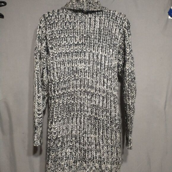 By Design cuddle cardigan size sm/md - Picture 4 of 6